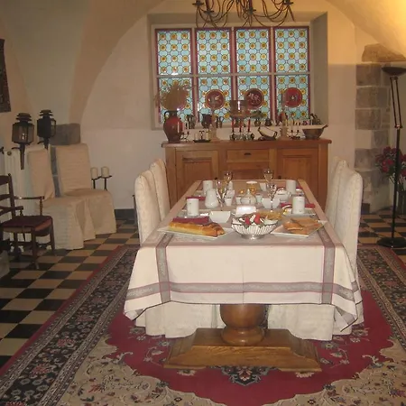 Oda ve Kahvaltı Chateau De Bonnet *