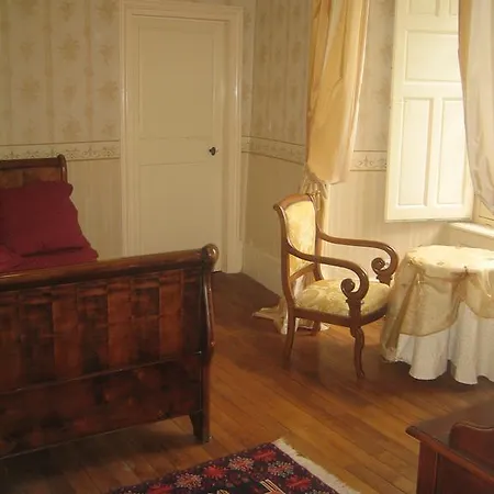 Chateau De Bonnet Oda ve Kahvaltı Saint-Bonnet-lès-Allier